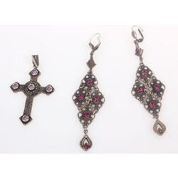 Earrings and pendant - cross