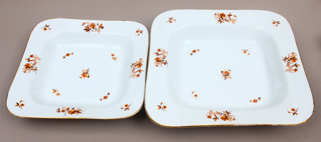 Porcelain Serving Plates - 2 pcs