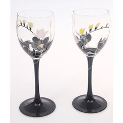 Two glass glasses