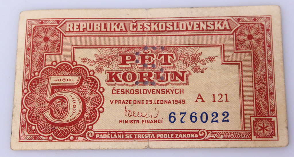 Piecas kronas banknote