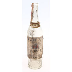 Бутылка коньяка рижского ресторана Otto Schwarz