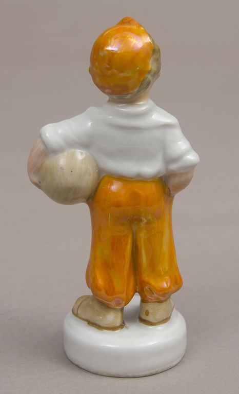 Porcelain figurine 