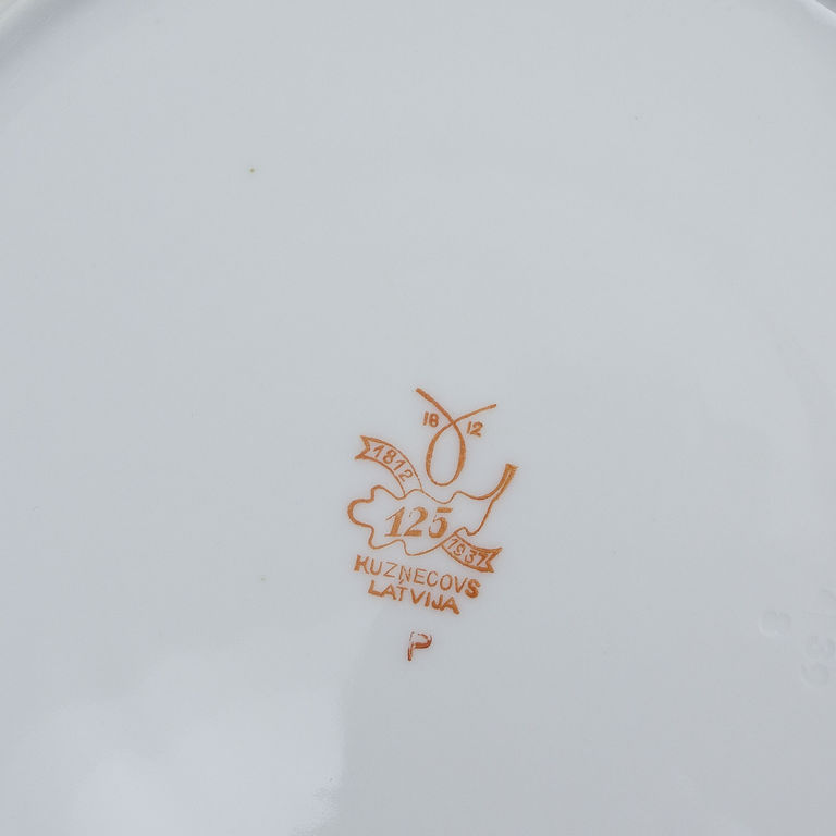 Porcelain Plates 8 + 1 