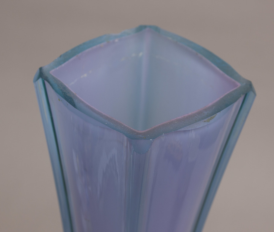 Glass vase