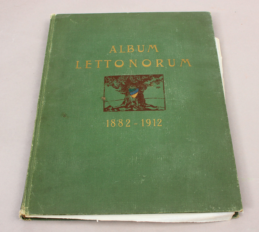 Book „Album Lettonorum 1882-1912