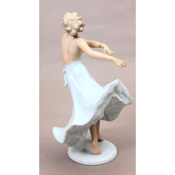 Porcelain statuette 