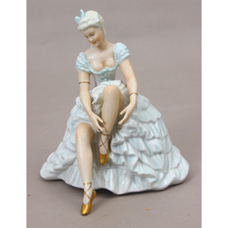 Porcelain figurine 