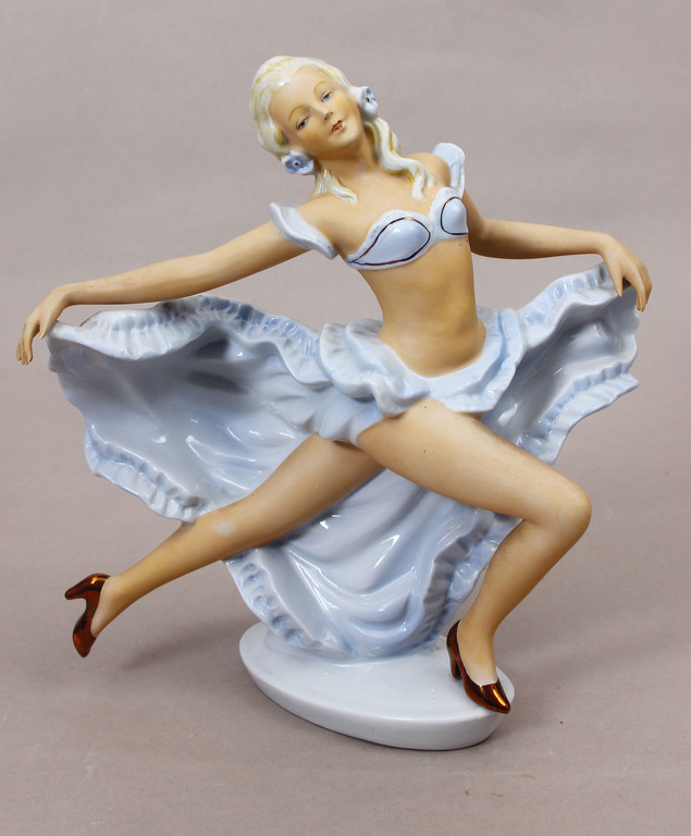 Porcelain figure 