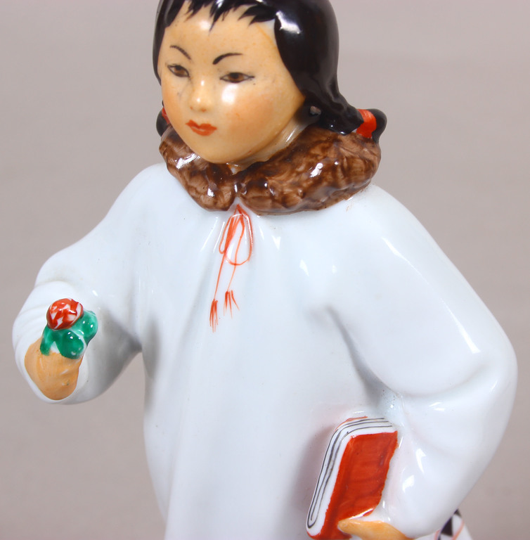 Porcelain figurine 