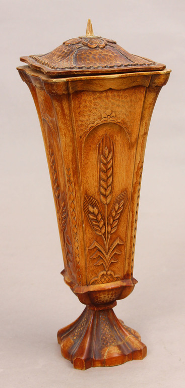 Wooden cup 