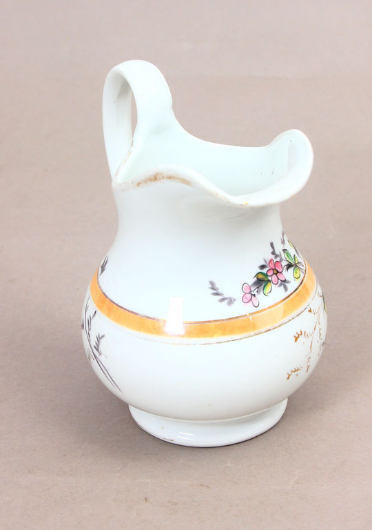 Porcelain cream utensil