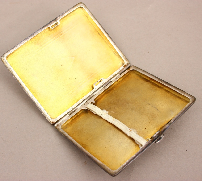 Серебряный портсигар с золотом и эмалью