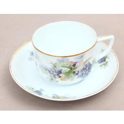 Porcelai cup with saucer