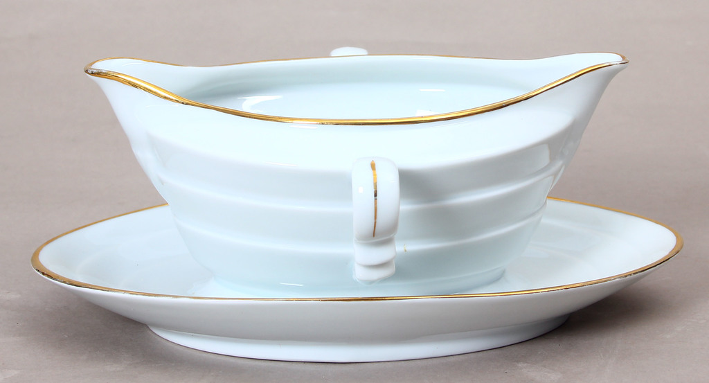 Porcelain sauce bowl