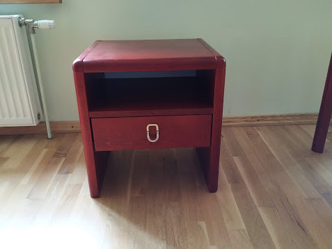 Комплект мебели (шкафчик и стол)