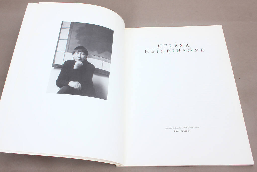 Catalog of the exhibition of paintings by Helena Heinrihsone