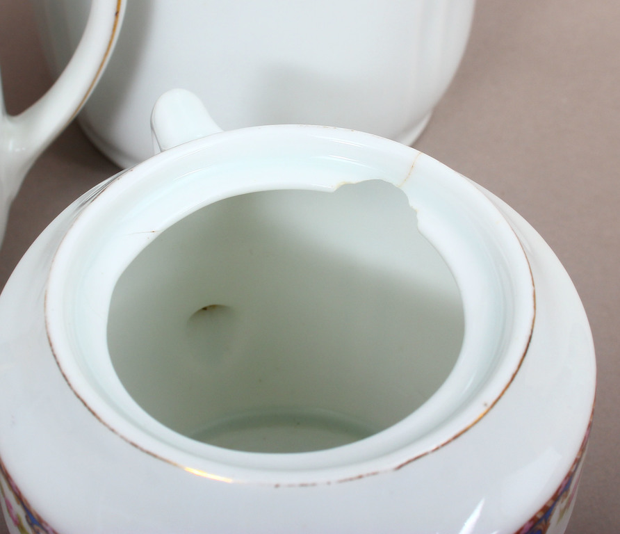 Porcelain pot, sugar container and cream bowl
