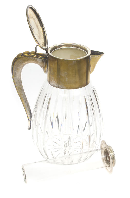 Glass mug with metal finish