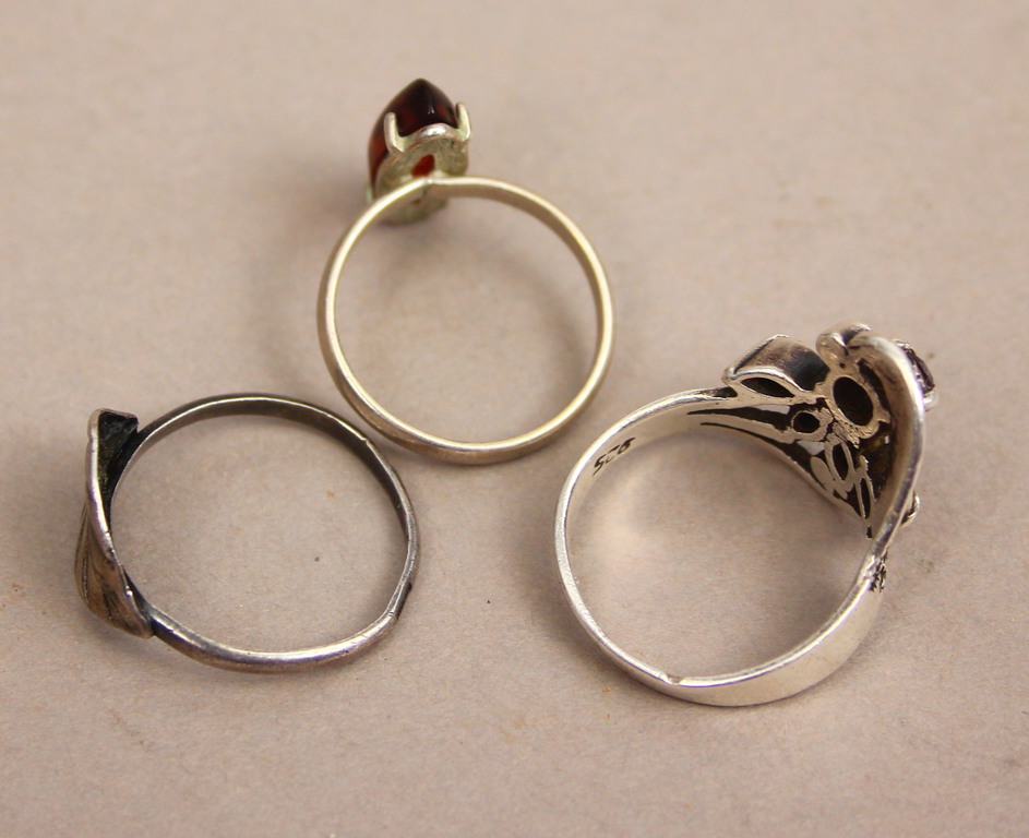 Set of silver rings (3 piec.)
