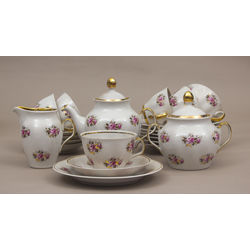 Porcelain set