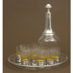 Glass set (decanter, glasses and tray) with silver finish