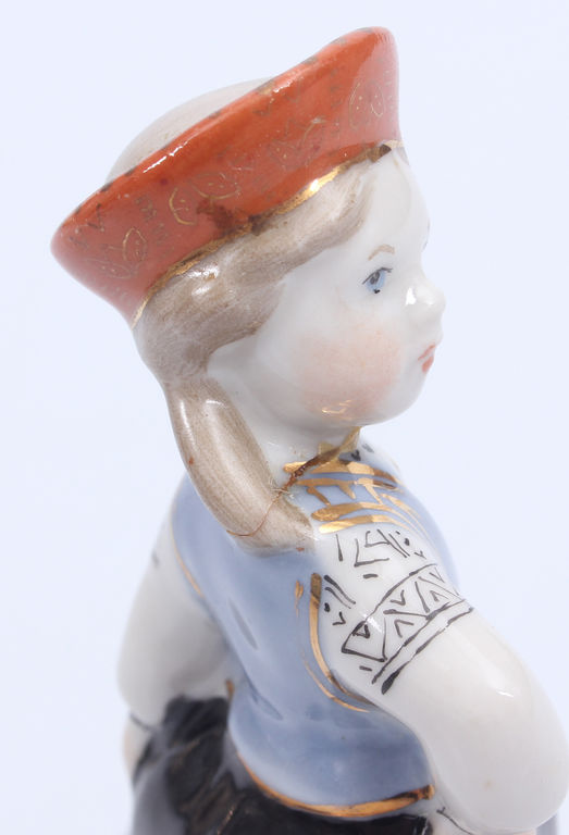 Porcelain figurine 