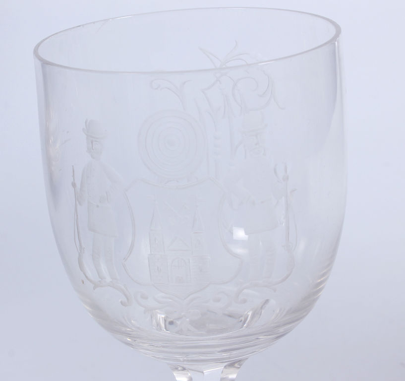 Glass glass with engraved Riga coat of arms