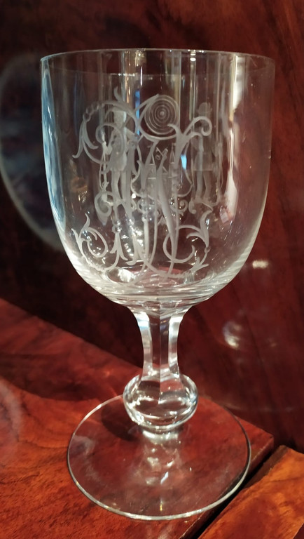 Glass glass with engraved Riga coat of arms