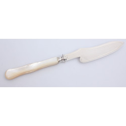 Silver cake knife / showel with mother of pearl handle