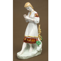 Porcelain figure 