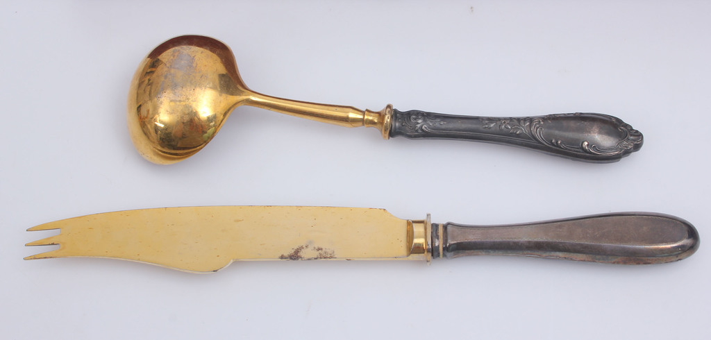 Silver cutlery in original box - spoon / cup, fork