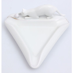 Porcelain ashtray 