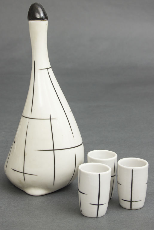 Porcelain decanter with glasses