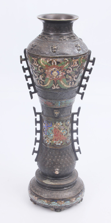 Бронзовая ваза с многоцветной эмалью