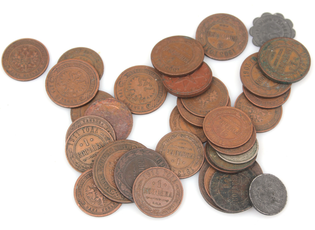 Различные медные монеты (31 штуки)