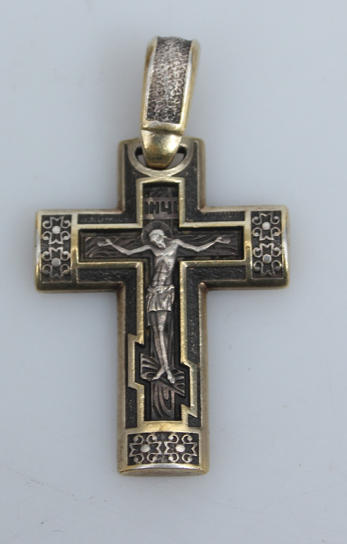 Серебряный крест с позолотой