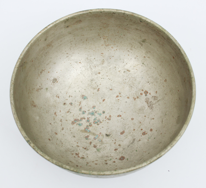 Metal bowl