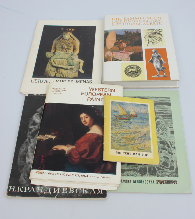 5 books and 1 album of reproductions of paintings (6 pieces in total)