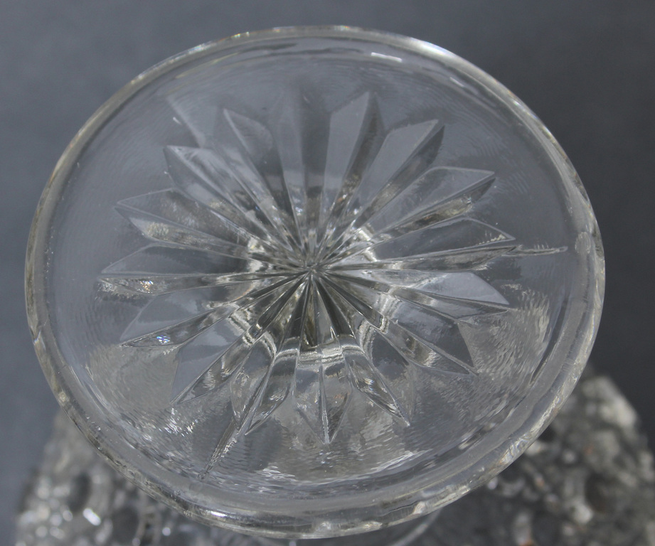 Glass bowl 