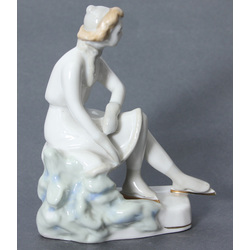 Porcelain figurine 