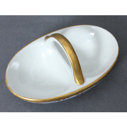 Porcelain spice dish