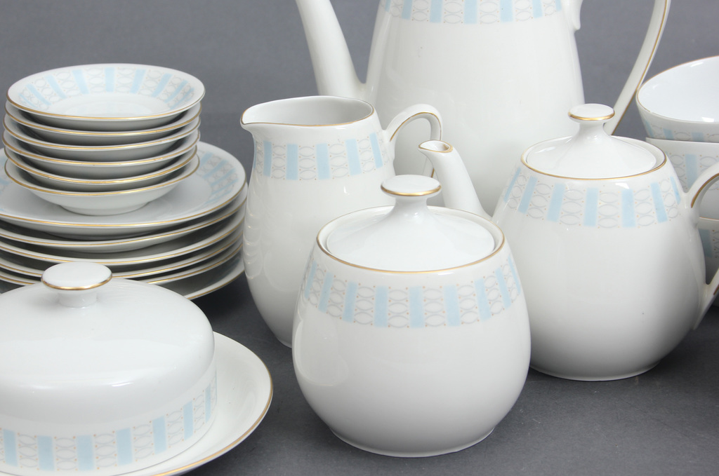 Porcelain tea / coffee service for 6 persons