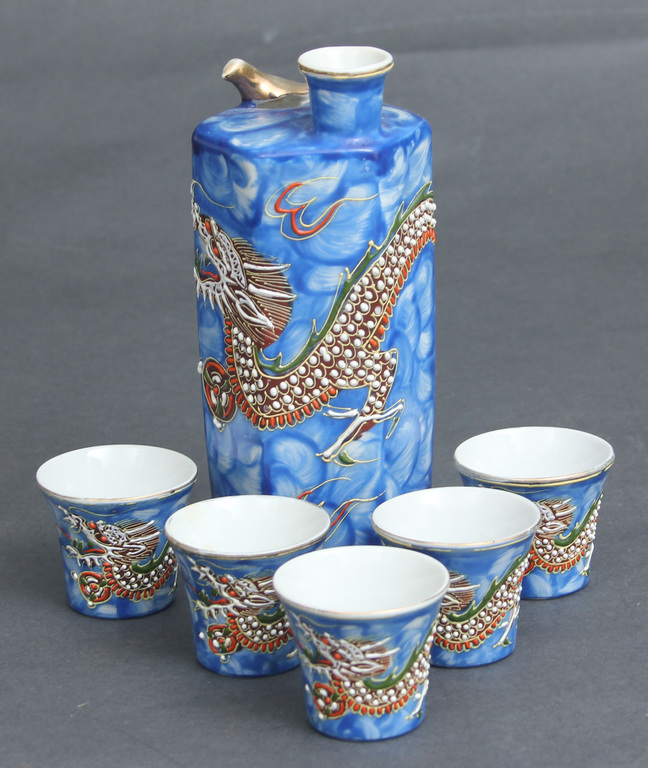 Porcelāna komplekts - Karafe ar piecām glāzītēm