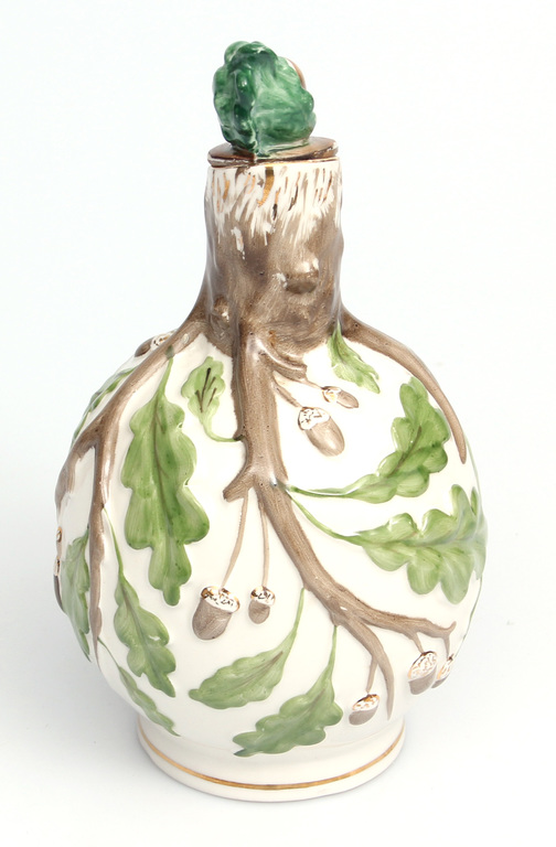 Porcelain decanter 