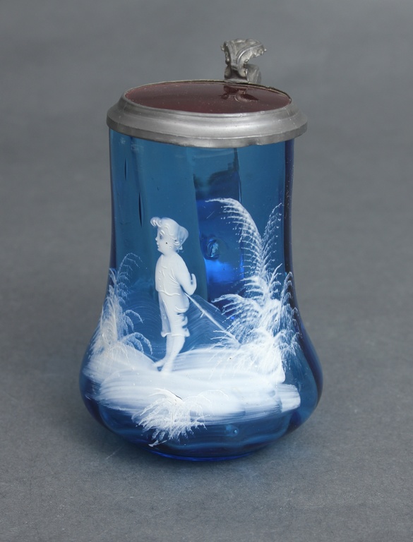 Glass decanter with painting