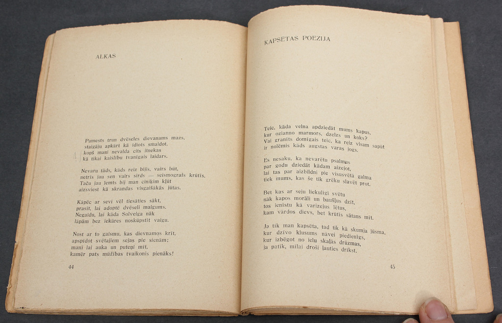 Gustavs Krauja, Smeldze(dzejoļi 1928-1931)