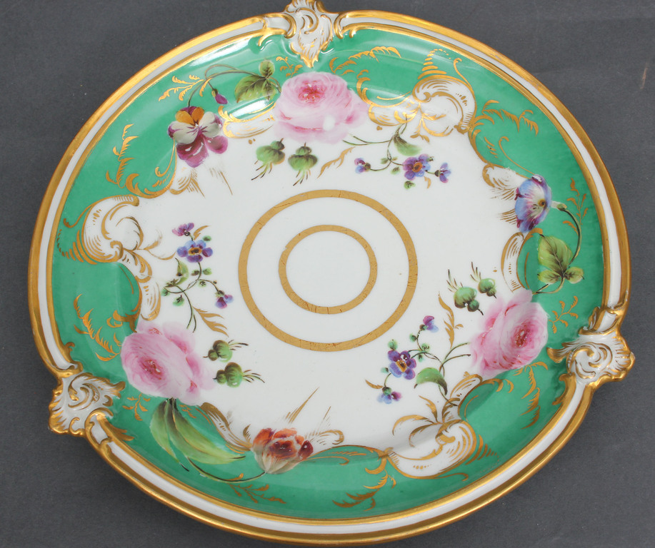 Porcelain plate 