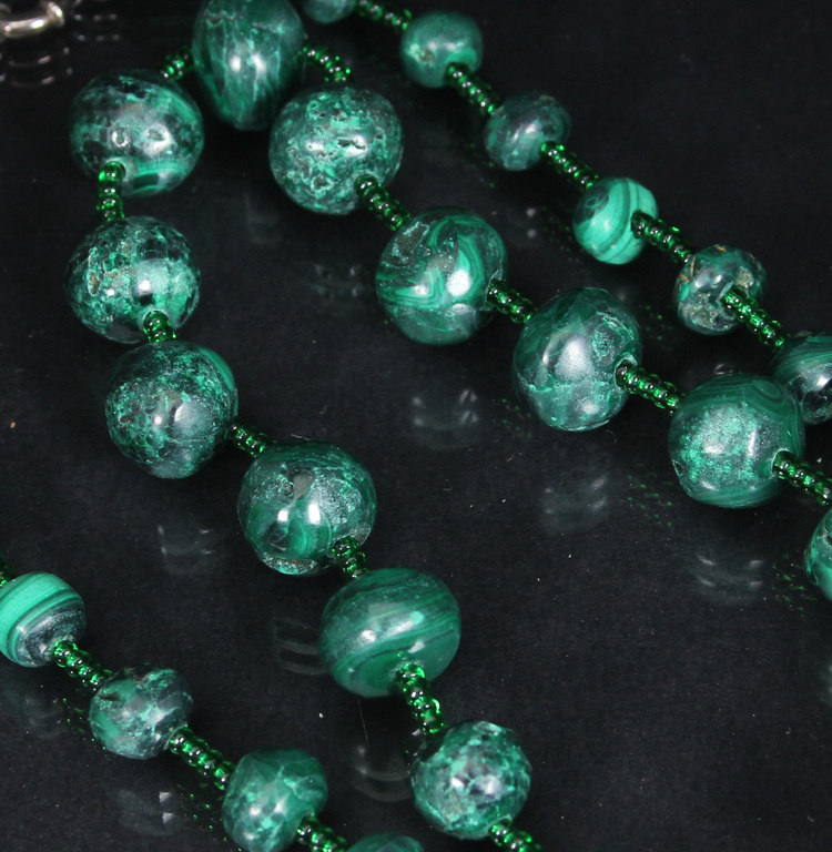 Malachite beads