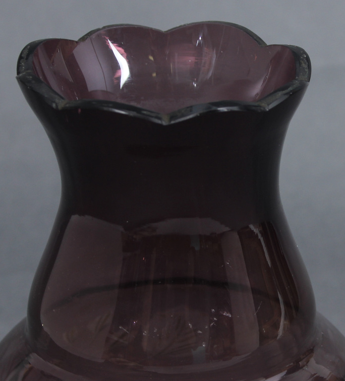 Glass vase