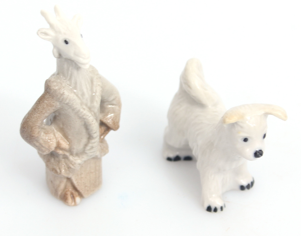 Porcelain mini figurines 